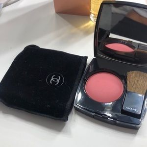 Chanel Blush shade 440 Quintessence